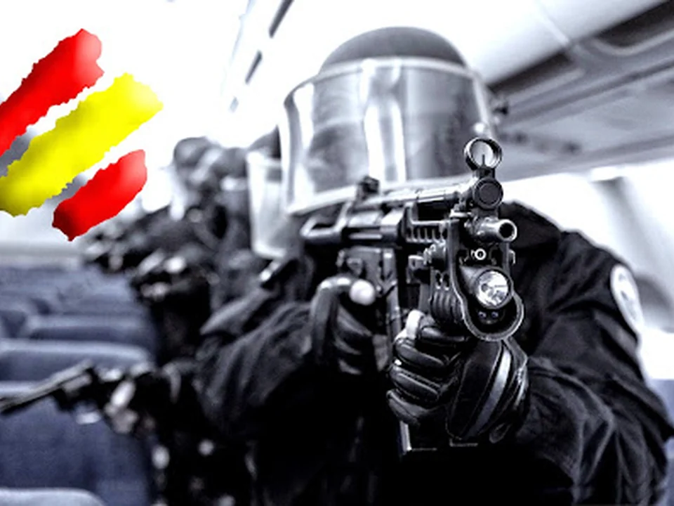 Foto de Academia Bomberos, Policía y Guardia Civil en Zaragoza | Campus Oposiciones