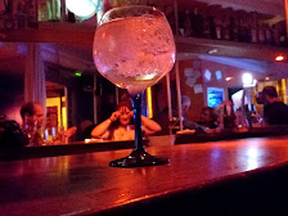 Delorean Bar Musical