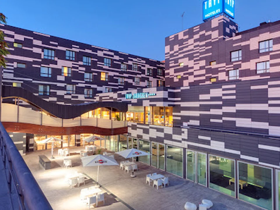 HOTEL ZENTRAL AVE ZARAGOZA