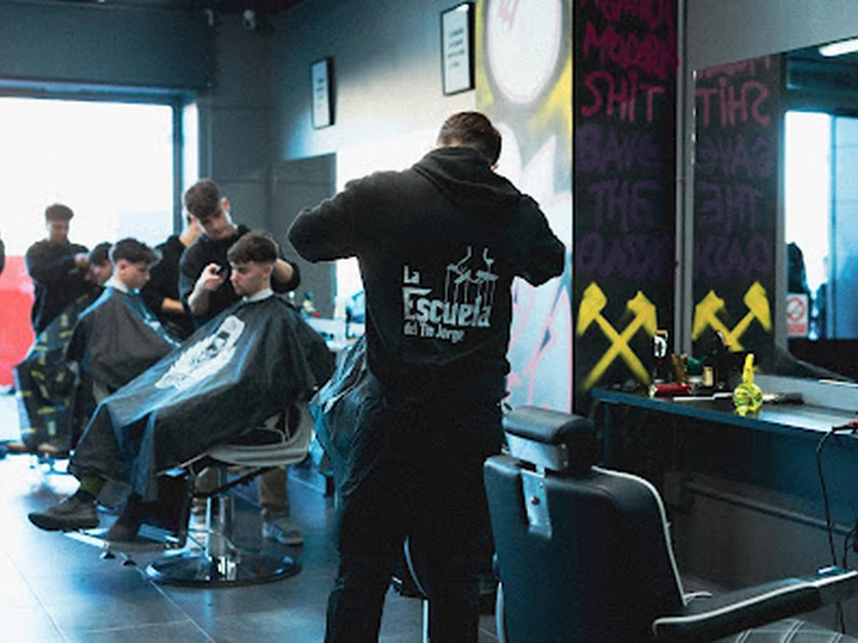 Foto de La Escuela del Tío Jorge - Academia de Barbería en Zaragoza