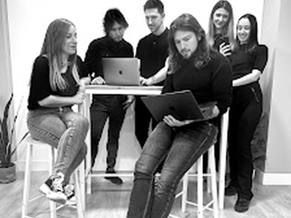 Mano de Mono Estudio | Diseño Web, SEO y Branding en Zaragoza