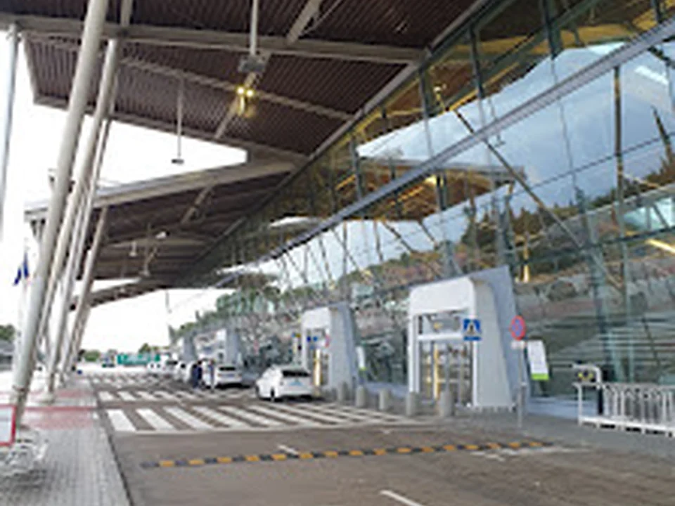 Parking General P1 - Aeropuerto de Zaragoza (ZAZ)