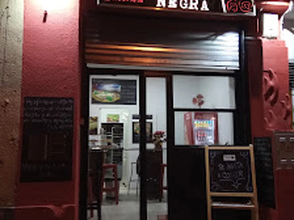 Pizza Negra