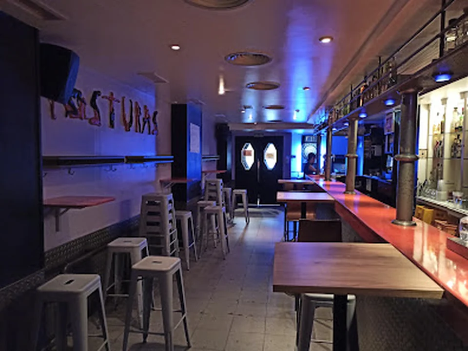 Pub Posturas