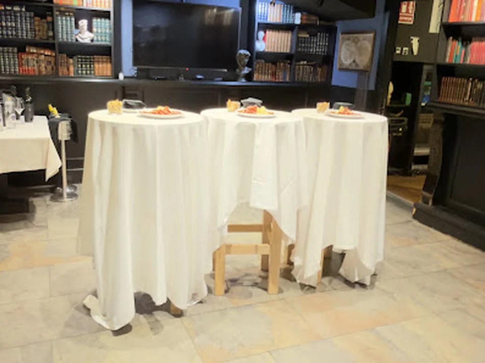 QUEENS lounge club & restaurante