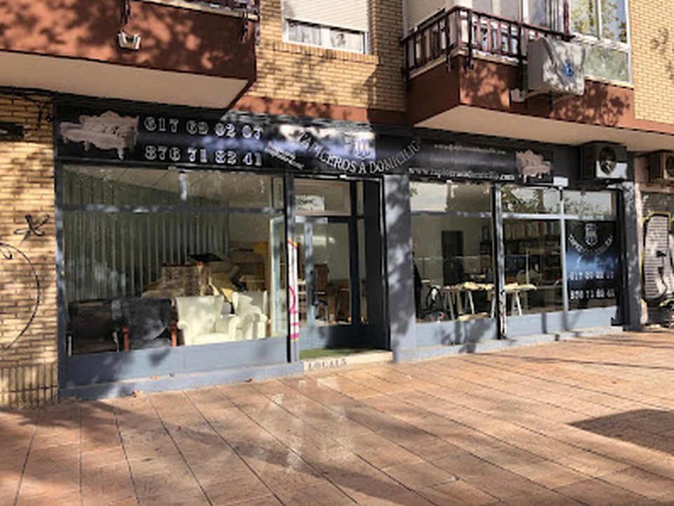 TAPICEROS A DOMICILIO Tapiceros en zaragoza