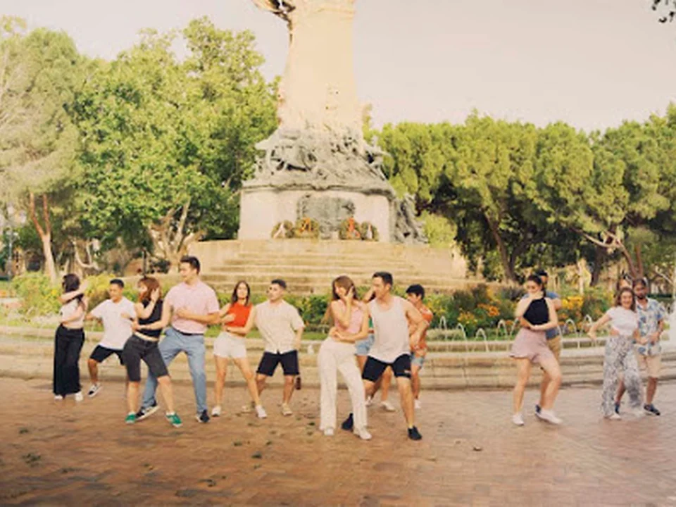 Unibaila Academia De Baile: Bachata Y Salsa En Zaragoza